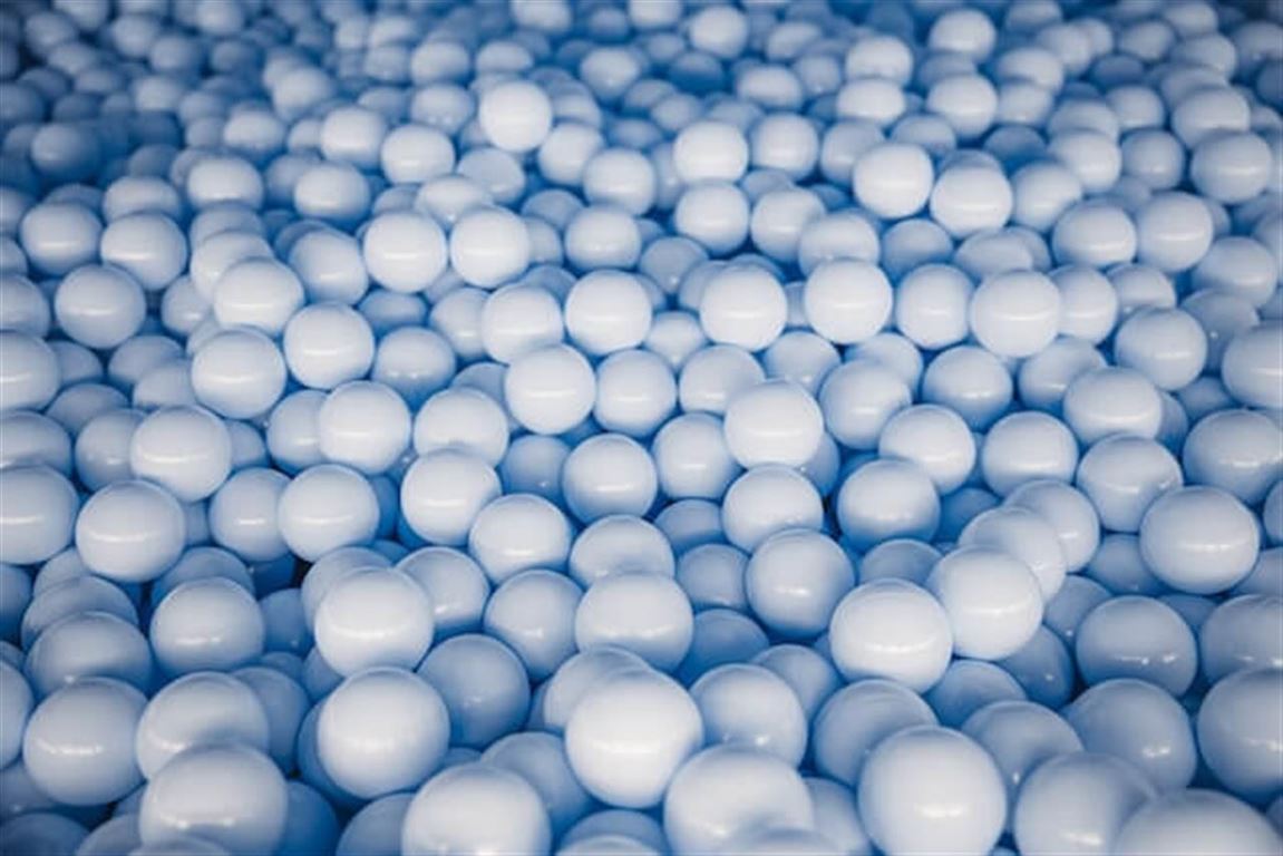 Boldbassin: Leg og Sjov i Farverige Verden